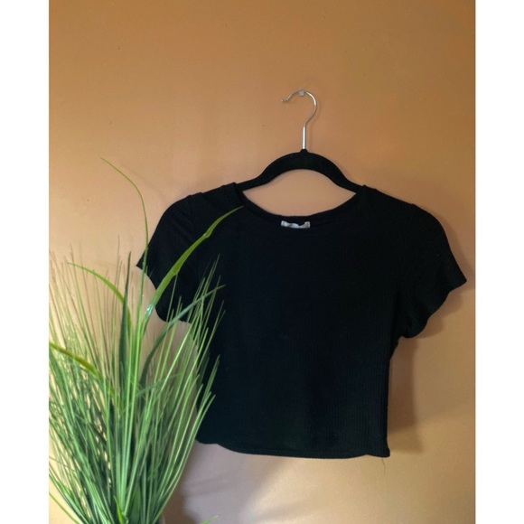 Crop Tee - Picture 2 of 6